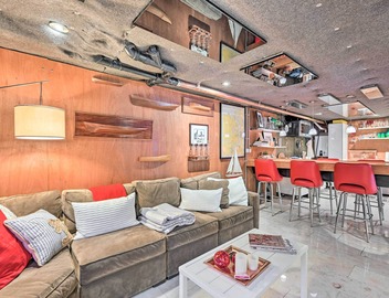 Edmonds Apartment with Private Wine Cellar! 2