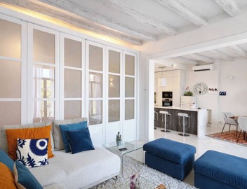 Elegant 130 m² apartment with balcony and views of Port Vell – Paseo Colón 4