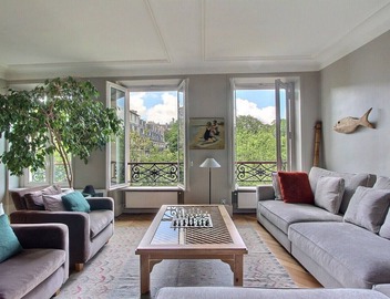 Elegant and bright 2 BD 2 BTH, with elevator, in St. Germain, insurance included 3