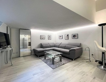 Elegant and Silent Loft in the center of Milan 3