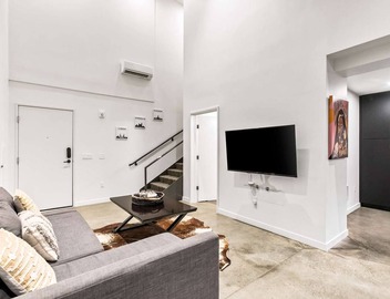 Elegant design meets optimal location amid the natural beauty of Downtown Redmond. 5