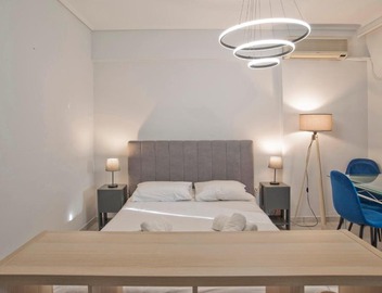Ella Suite Piraeus Stylish St, Balcony & Sea View 4