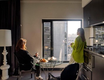 Elli Prahran 5