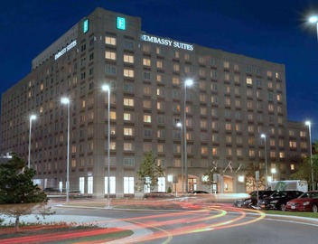 Embassy Suites Boston at Logan Airport 3