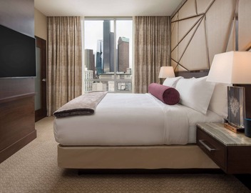 Embassy Suites by Hilton Seattle Downtown Pioneer Square 5