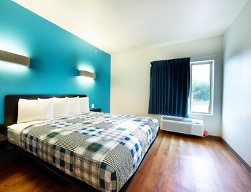 Emblaze Hotel 3