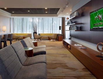 Enjoy a Hassle-Free Stay! Indoor Pool, Pet-Friendly 4