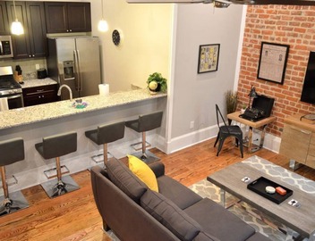 Entertainment Themed-The Picayune, Historic luxury condo with balcony, 2 blocks 3