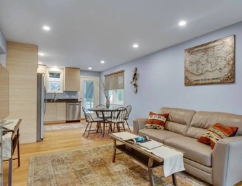 Entire rental unit hosted by Tomasz 3