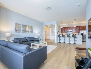 Epic Universe New Listing! Lakeview Condo, Vista Cay - 1017 3