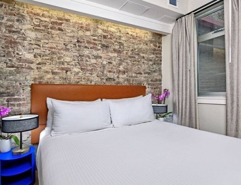 European Room Near Ghirardelli Square, Civic Center & Ferry Terminal 4