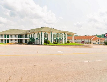 Evergreen Inn 3