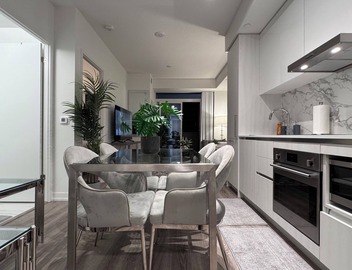 Executive 1 Bedroom Vaughan Metropolitan Condo 2