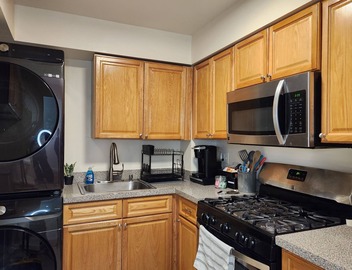 Executive 3 Bedroom Suite Bronx near Hospitals & Manhattan, 3