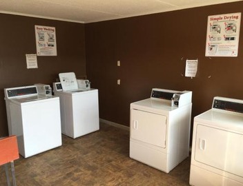 Executive Inn 3