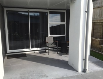 Executive Studio Retreat – 400m to the Beach 5