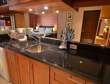 Executive studio,615, 5 Star, Night Bazaar area 3