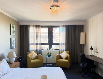 Executive studio in central parramatta CBD with Free onsite parking 5