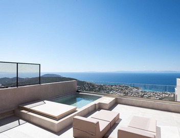 Executive Suite By Saronida Hills 5