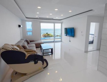 Exit Pool Villa 3