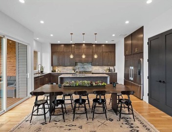 Experience Maison NoDa: Walkable + Uptown Skyline Views w/Gym! Sleeps 14 2