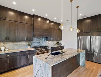 Experience Maison NoDa: Walkable + Uptown Skyline Views w/Gym! Sleeps 14 4