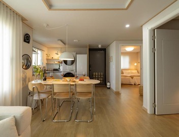 Experience the vibrant city of Seoul at our stylish stay o-nol 3