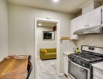 Explore LA & Long Beach: Compton Condo w/Patio 4