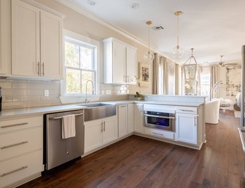 Explore Magazine Street from a Chic, Tranquil Home 5