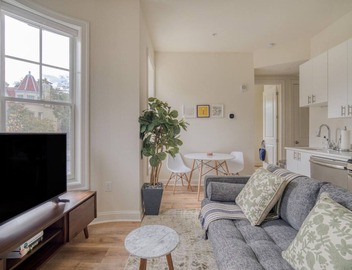 Exquisite Dupont Circle 1BR w/W/D, nr Metro Station, by Blueground 5