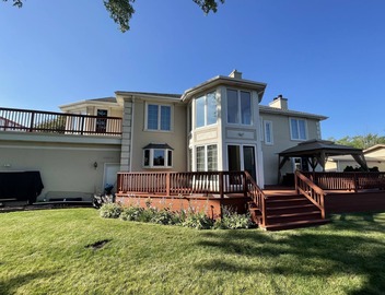 Exquisite Getaway Basement Suite in Serene Glenview 5