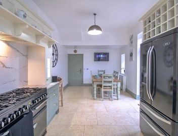 Fabulously Unique 3BD Home Sunderland 5