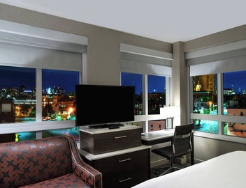 Fairfield Inn & Suites Boston Cambridge 2
