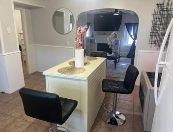 Fall River Stay Stylish 2BR Urban Haven Suite 4