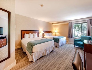 Family-Friendly Escape Near Quassy Amusement Park, Shops & Scenic Waterfalls 3