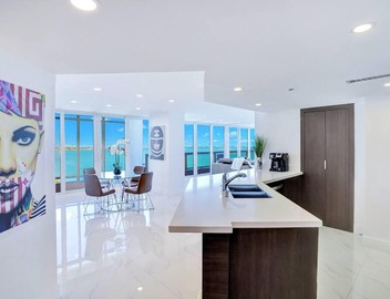 Feels Like Summer ~ Panoramic Water Views! 4