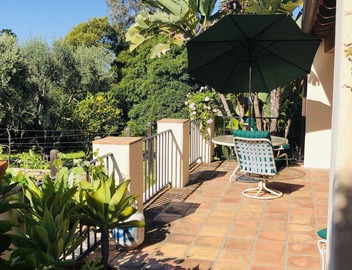 Fiora Della Vita Italian Garden Estate Guest House next to the El Encanto Hotel 5