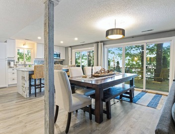 Firepit, Kayaks, Paddle Board, Lake Views, Great Location 5