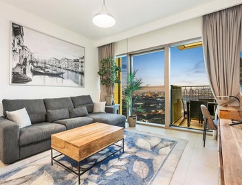 FIRST CLASS 1BR Modern Comfort in the City 5