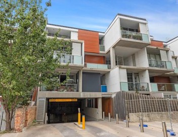 Fitzroy North 1-Bed with Balcony by Edinburgh Park 5