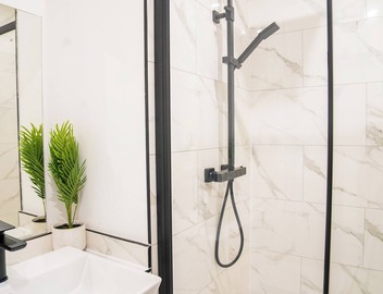 Five star boutique studio apartment. 5