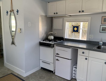 Flexible Cancellation! The Snug Cottage -Snug Harbor - East Matunuck, RI 3