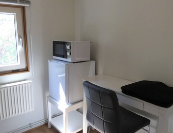 Forest cottage 24 3