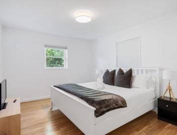 Forest Glen Silver Spring Gem - Parking 4