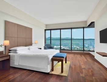 Four Points by Sheraton Navi Mumbai, Vashi 2