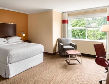Four Points by Sheraton Surrey 3