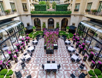 Four Seasons Hotel George V Paris 3