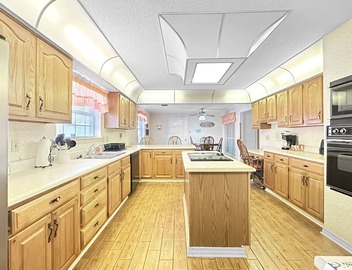 Franklin Manor- Just minutes away from the French Quarter and Lake Pontchartrain 3