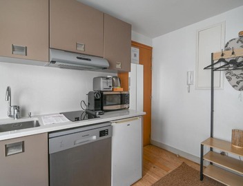 French typical apartment (opéra 5D) 4