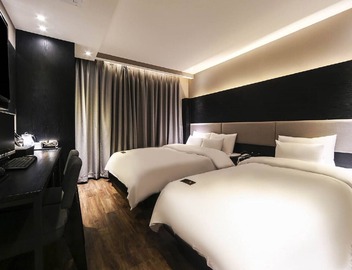 Frenchcode Hotel 4